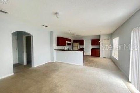 Villa ou maison à louer à Kissimmee, Floride: 3 chambres, 200.11 m2 № 2156555 - photo 5