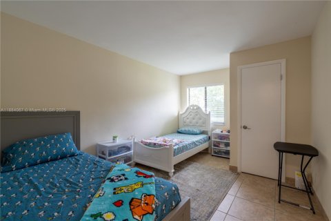 Condominio en venta en Coral Springs, Florida, 2 dormitorios, 86.68 m2 № 1931627 - foto 10