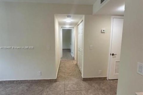 Condominio en venta en Coral Springs, Florida, 2 dormitorios, 86.68 m2 № 1931627 - foto 27