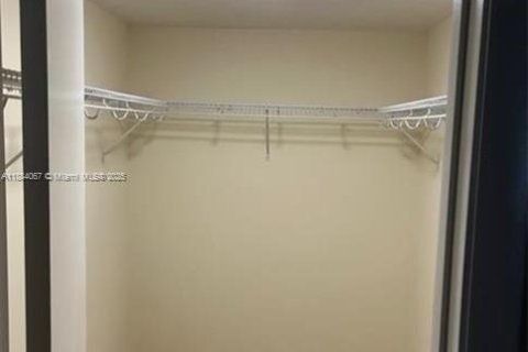 Condominio en venta en Coral Springs, Florida, 2 dormitorios, 86.68 m2 № 1931627 - foto 12