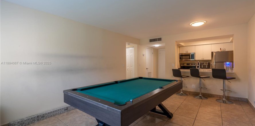 Condominio en Coral Springs, Florida, 2 dormitorios  № 1931627