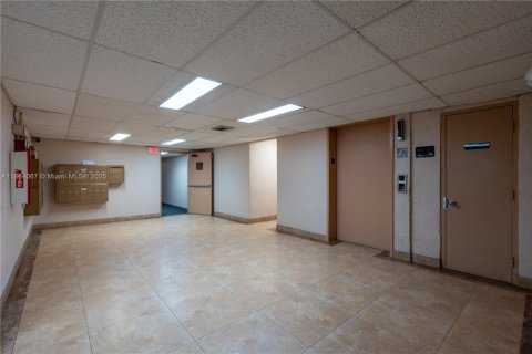 Condominio en venta en Coral Springs, Florida, 2 dormitorios, 86.68 m2 № 1931627 - foto 22