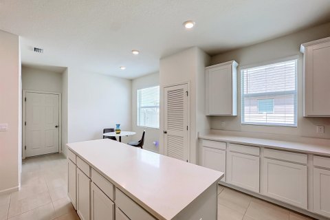 House in Vero Beach, Florida 3 bedrooms, 212.75 sq.m. № 2265453 - photo 26