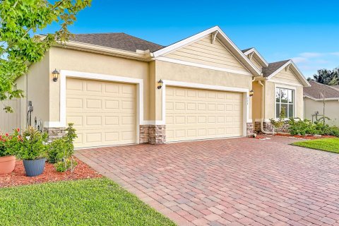 House in Vero Beach, Florida 3 bedrooms, 212.75 sq.m. № 2265453 - photo 5