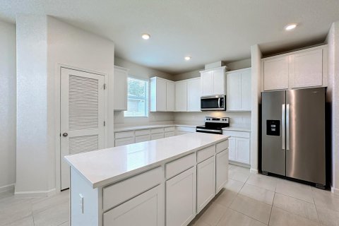 House in Vero Beach, Florida 3 bedrooms, 212.75 sq.m. № 2265453 - photo 24