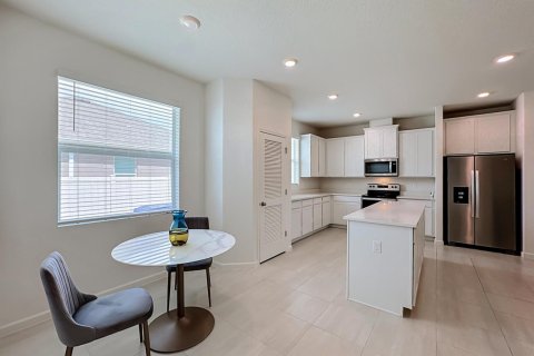 House in Vero Beach, Florida 3 bedrooms, 212.75 sq.m. № 2265453 - photo 29