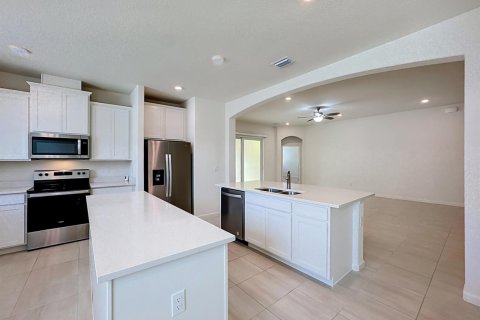 House in Vero Beach, Florida 3 bedrooms, 212.75 sq.m. № 2265453 - photo 23