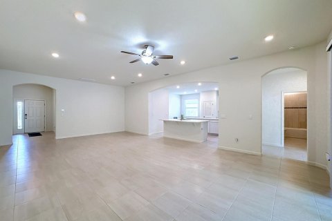 House in Vero Beach, Florida 3 bedrooms, 212.75 sq.m. № 2265453 - photo 17