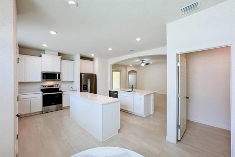 House in Vero Beach, Florida 3 bedrooms, 212.75 sq.m. № 2265453 - photo 27
