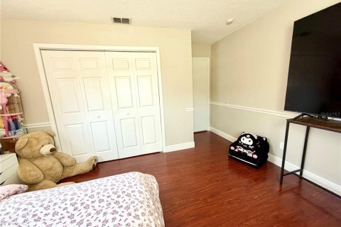 Casa en venta en Brandon, Florida, 3 dormitorios, 145.3 m2 № 2123456 - foto 13