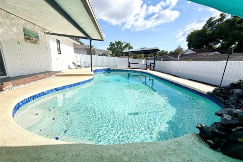Casa en venta en Brandon, Florida, 3 dormitorios, 145.3 m2 № 2123456 - foto 5