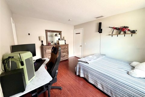 Casa en venta en Brandon, Florida, 3 dormitorios, 145.3 m2 № 2123456 - foto 19