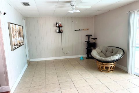 Casa en venta en Brandon, Florida, 3 dormitorios, 145.3 m2 № 2123456 - foto 11