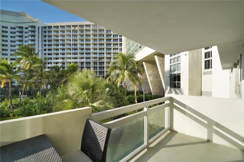Copropriété à louer à Miami Beach, Floride: 1 chambre, 67.45 m2 № 1963526 - photo 5