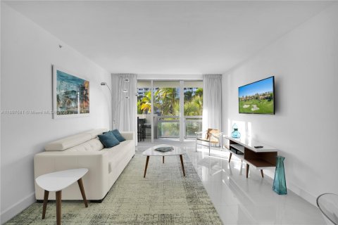 Copropriété à louer à Miami Beach, Floride: 1 chambre, 67.45 m2 № 1963526 - photo 1