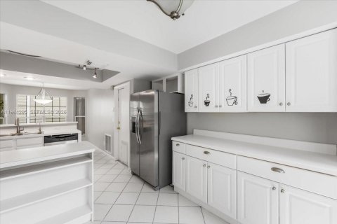 Villa ou maison à vendre à Boca Raton, Floride: 3 chambres, 146.97 m2 № 2045559 - photo 14