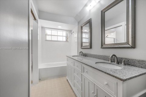 Villa ou maison à vendre à Boca Raton, Floride: 3 chambres, 146.97 m2 № 2045559 - photo 19