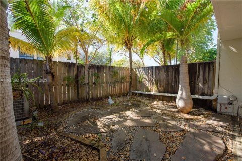 Condominio en venta en Miami, Florida, 2 dormitorios, 132.85 m2 № 1986231 - foto 12
