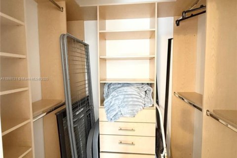 Condo in Sunny Isles Beach, Florida, 1 bedroom  № 2035342 - photo 9