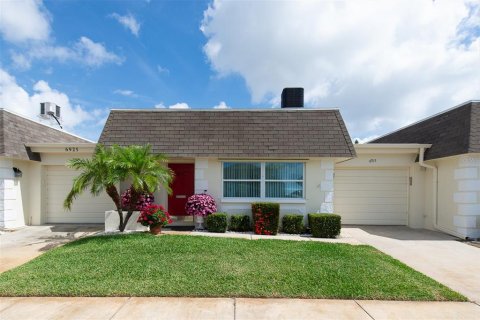 Casa en venta en Pinellas Park, Florida, 1 dormitorio, 83.8 m2 № 2198053 - foto 2