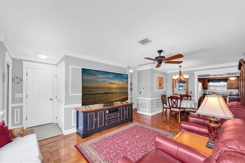 Casa en venta en Pinellas Park, Florida, 1 dormitorio, 83.8 m2 № 2198053 - foto 5