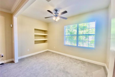 Condo in Winter Garden, Florida, 2 bedrooms № 2391231 - photo 9