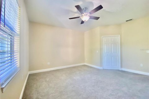 Condo in Winter Garden, Florida, 2 bedrooms № 2391231 - photo 30