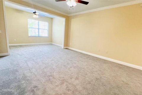 Condo in Winter Garden, Florida, 2 bedrooms № 2391231 - photo 6