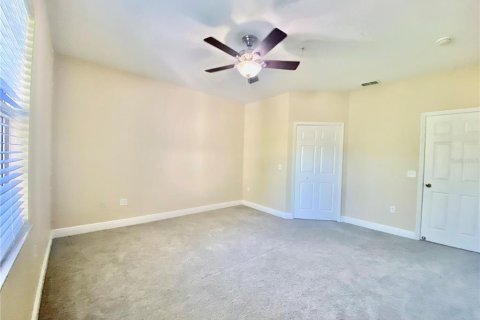 Condo in Winter Garden, Florida, 2 bedrooms № 2391231 - photo 23