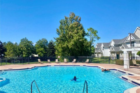 Condo in Winter Garden, Florida, 2 bedrooms  № 2391231