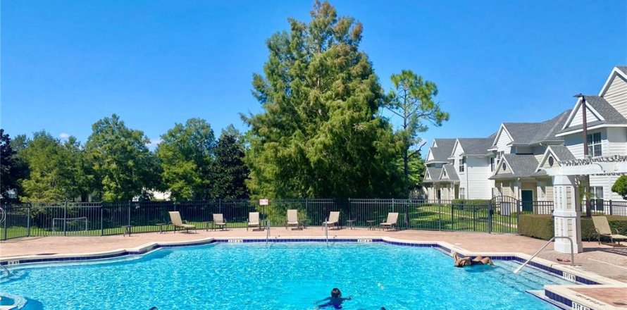 Condo in Winter Garden, Florida, 2 bedrooms № 2391231