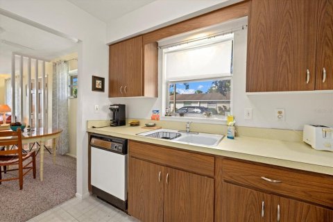 Casa en venta en Sarasota, Florida, 2 dormitorios, 92.16 m2 № 1720883 - foto 8