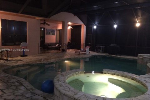 Купить виллу или дом в Мирамар, Флорида 5 спален, 399.02м2, № 2041589 - фото 9
