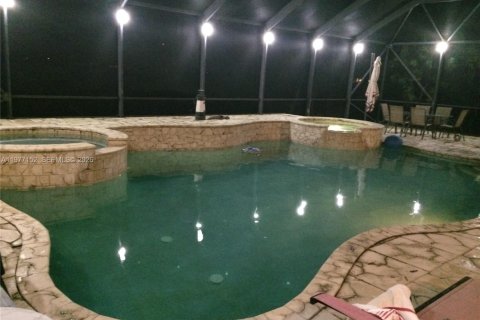 Купить виллу или дом в Мирамар, Флорида 5 спален, 399.02м2, № 2041589 - фото 8