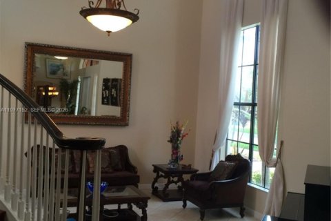 Купить виллу или дом в Мирамар, Флорида 5 спален, 399.02м2, № 2041589 - фото 14