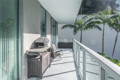 Copropriété à louer à Miami, Floride: 2 chambres, 109.07 m2 № 2064637 - photo 11