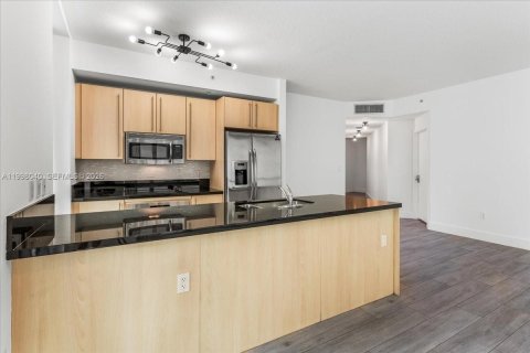 Copropriété à louer à Miami, Floride: 2 chambres, 109.07 m2 № 2064637 - photo 9