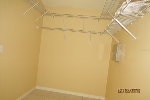 House in Tampa, Florida 4 bedrooms, 244.61 sq.m. № 2217452 - photo 16