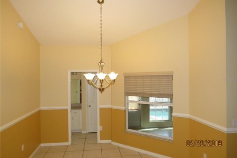 House in Tampa, Florida 4 bedrooms, 244.61 sq.m. № 2217452 - photo 11