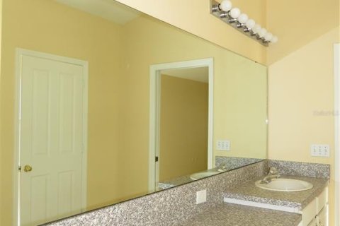 House in Tampa, Florida 4 bedrooms, 244.61 sq.m. № 2217452 - photo 17