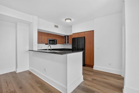 Copropriété à louer à Boca Raton, Floride: 2 chambres, 99.68 m2 № 2243427 - photo 7