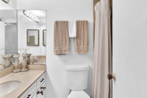 Copropriété à vendre à Miami, Floride: 2 chambres, 136.57 m2 № 1874592 - photo 29