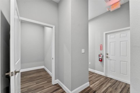 Immobilier commercial à louer à Seffner, Floride № 2157321 - photo 22