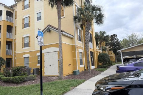 Condo in Orlando, Florida, 3 bedrooms  № 2212437 - photo 2