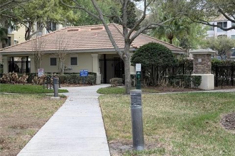 Condo in Orlando, Florida, 3 bedrooms  № 2212437 - photo 30