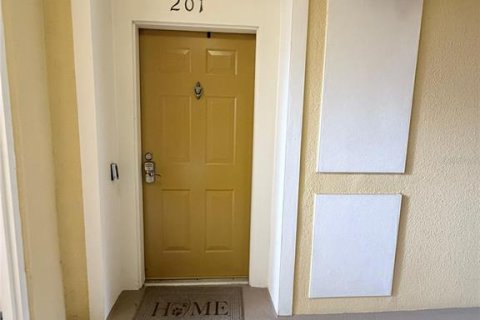Condo in Orlando, Florida, 3 bedrooms  № 2212437 - photo 3