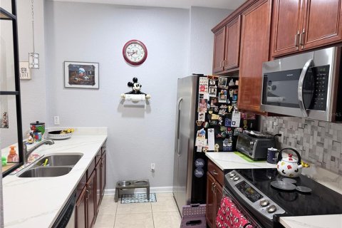 Condo in Orlando, Florida, 3 bedrooms  № 2212437 - photo 13