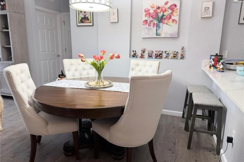 Condo in Orlando, Florida, 3 bedrooms  № 2212437 - photo 17