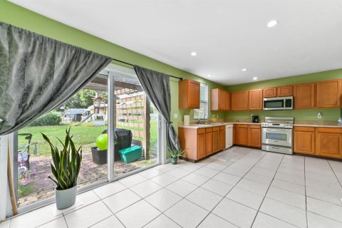 Villa ou maison à vendre à Port St. Lucie, Floride: 3 chambres, 132.01 m2 № 2181329 - photo 6