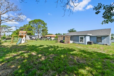 Villa ou maison à vendre à Port St. Lucie, Floride: 3 chambres, 132.01 m2 № 2181329 - photo 20